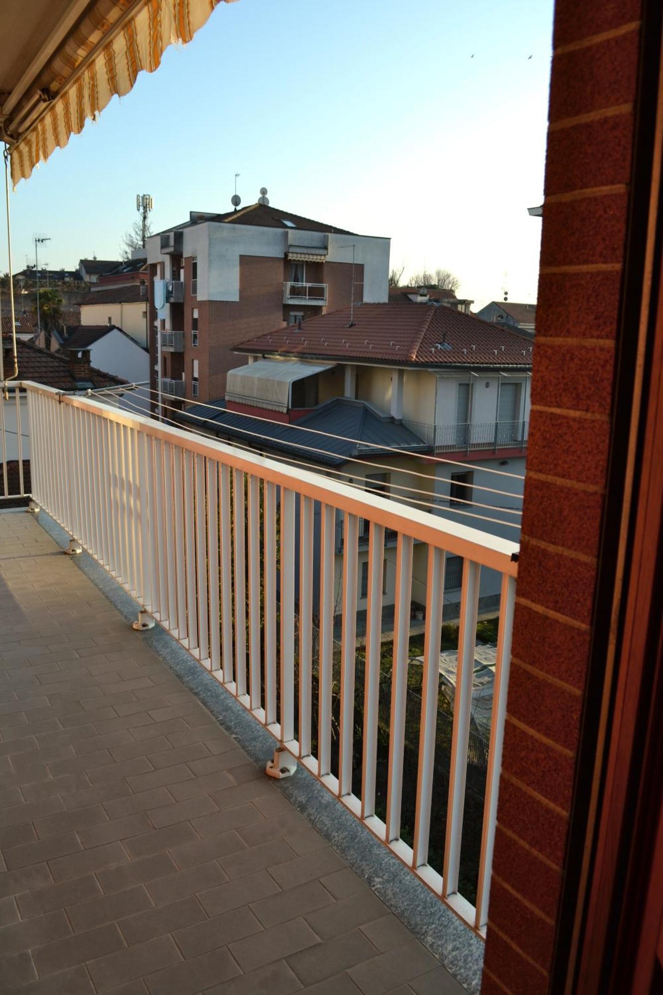La Dolce Vita - Appartamento Con Parcheggio Privato Vicino Al Centro E All'Ospedale 阿斯蒂 外观 照片