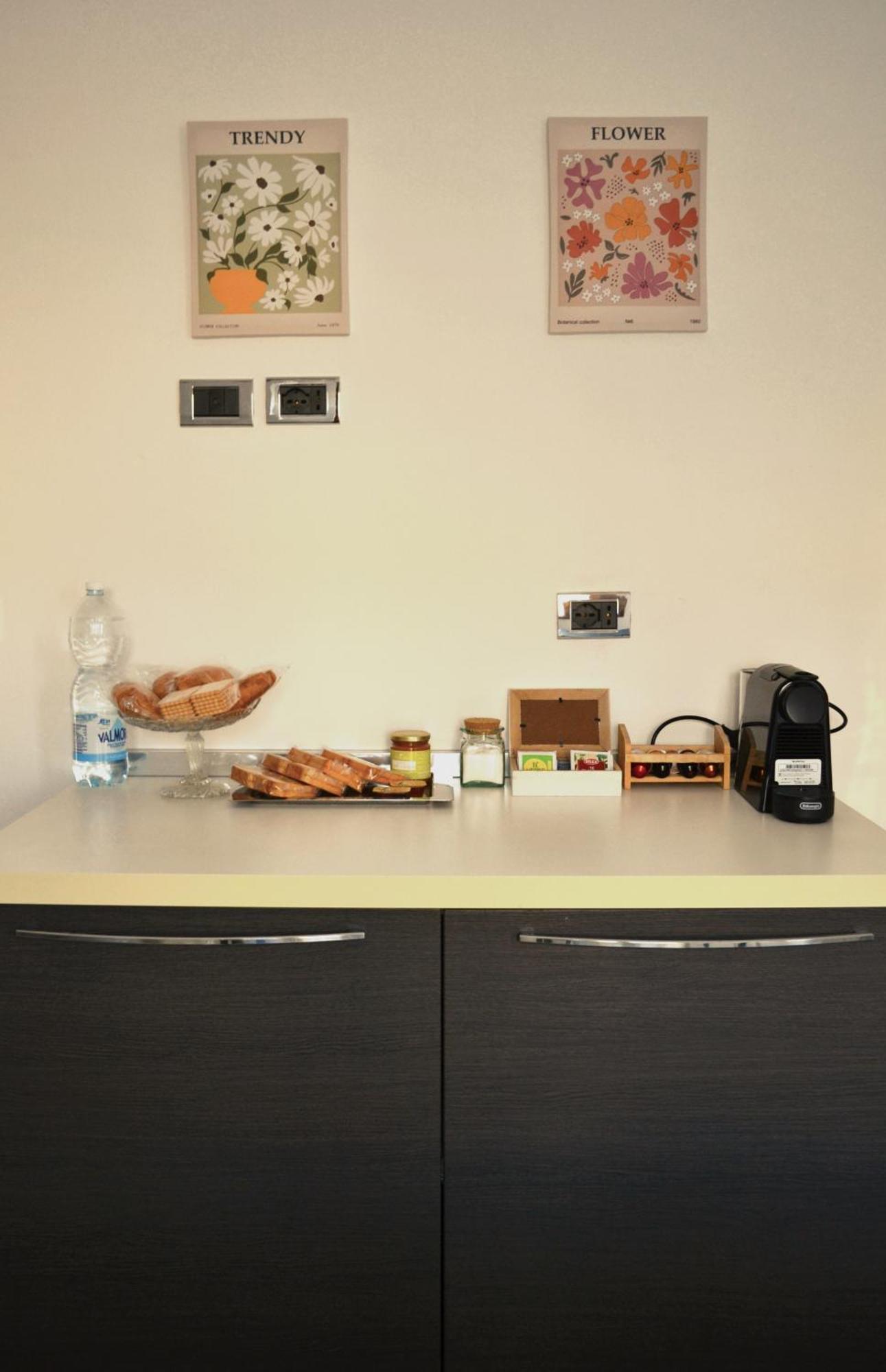 La Dolce Vita - Appartamento Con Parcheggio Privato Vicino Al Centro E All'Ospedale 阿斯蒂 外观 照片