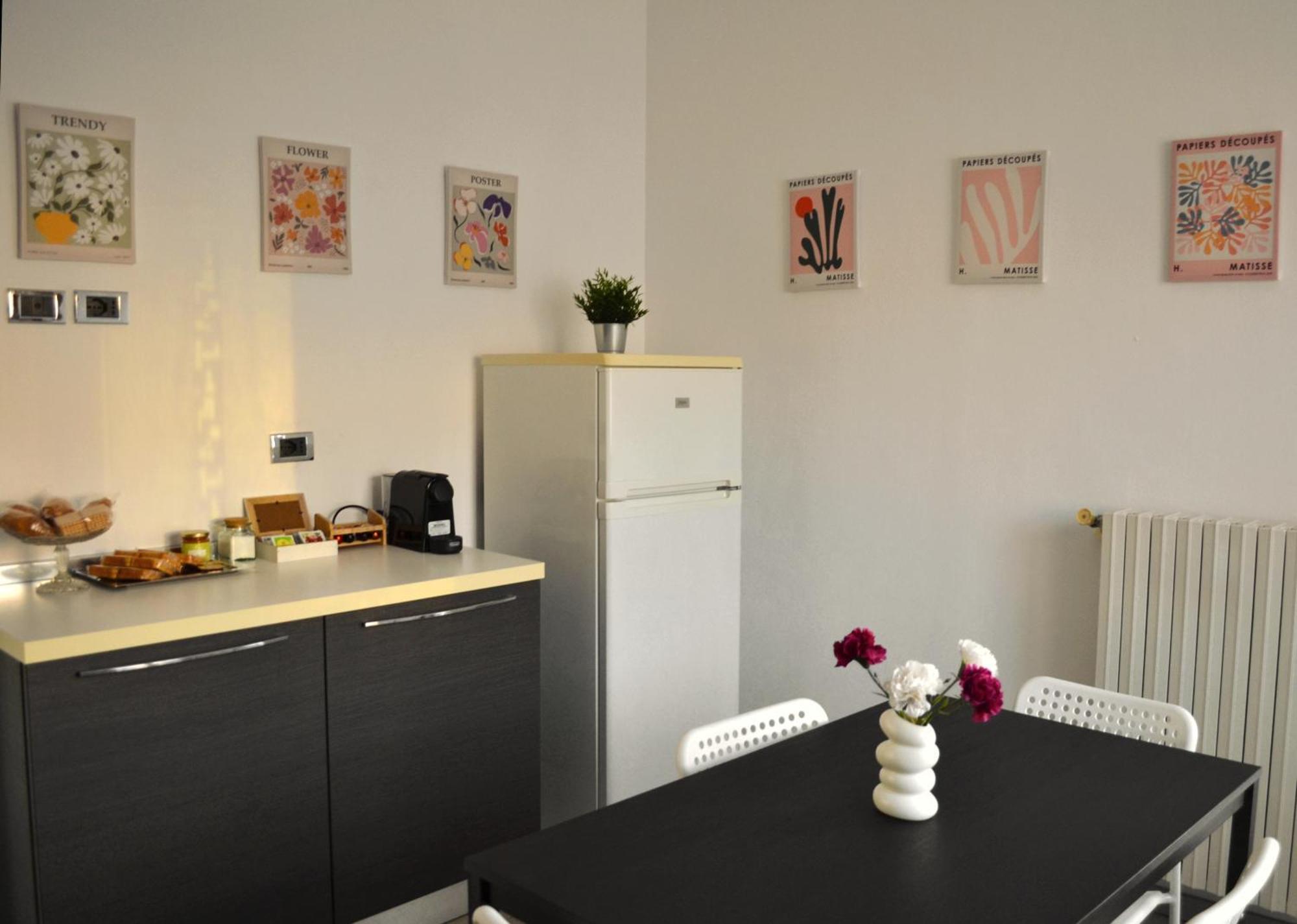 La Dolce Vita - Appartamento Con Parcheggio Privato Vicino Al Centro E All'Ospedale 阿斯蒂 外观 照片