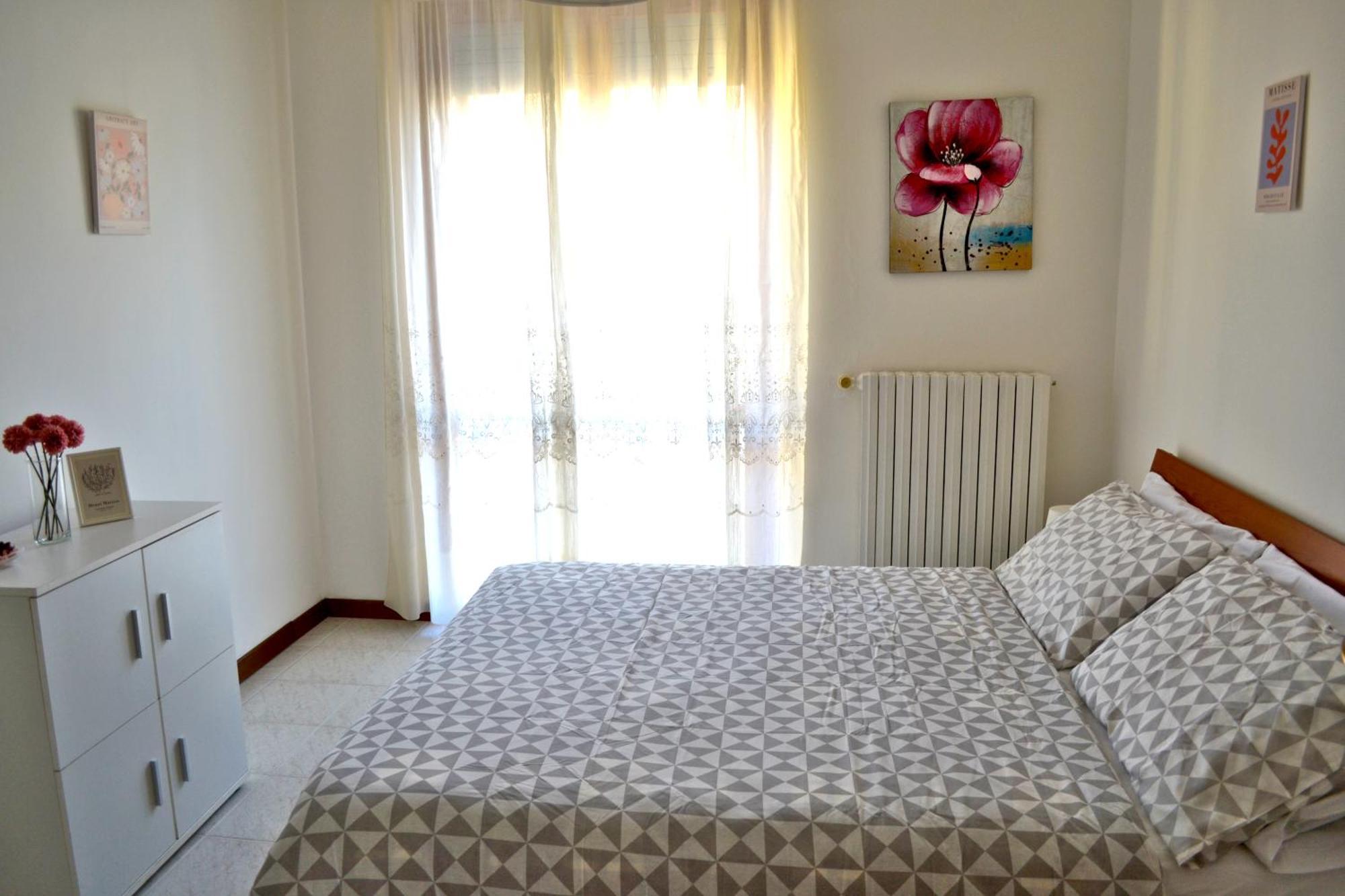 La Dolce Vita - Appartamento Con Parcheggio Privato Vicino Al Centro E All'Ospedale 阿斯蒂 外观 照片