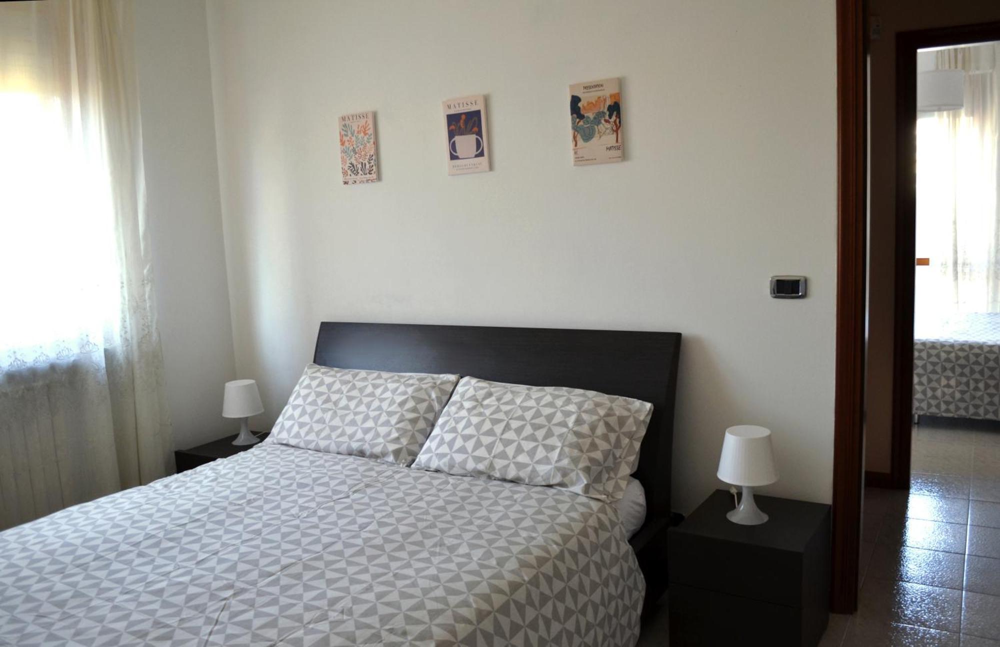 La Dolce Vita - Appartamento Con Parcheggio Privato Vicino Al Centro E All'Ospedale 阿斯蒂 外观 照片