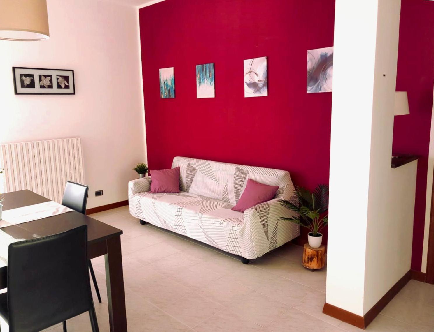 La Dolce Vita - Appartamento Con Parcheggio Privato Vicino Al Centro E All'Ospedale 阿斯蒂 外观 照片